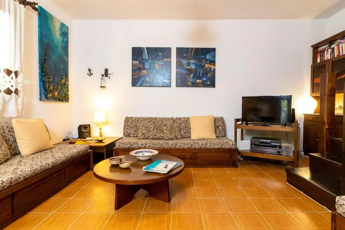 Montagna - Sani Villa Elani